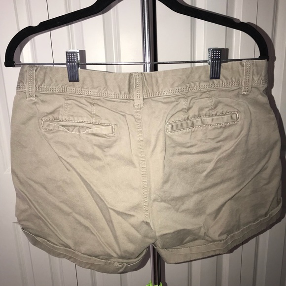 Shorts - Picture 3 of 3